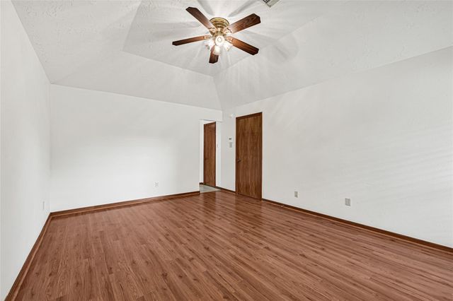 8135 Glenbrook Drive, Houston, TX 77017