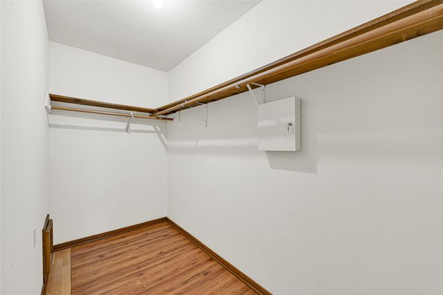 8135 Glenbrook Drive, Houston, TX 77017