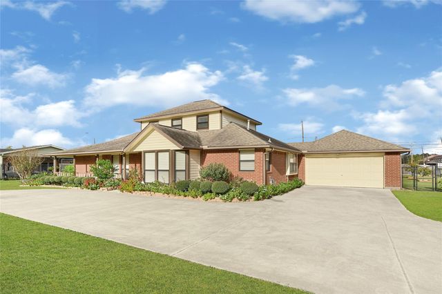 8135 Glenbrook Drive, Houston, TX 77017