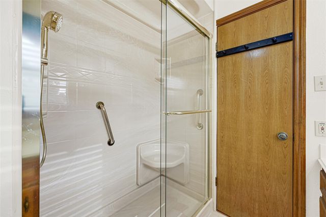 8135 Glenbrook Drive, Houston, TX 77017