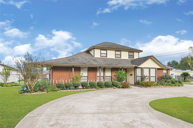 8135 Glenbrook Drive, Houston, TX 77017