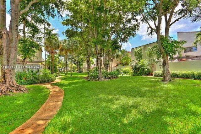 4702 SW 67th Ave O19, Miami, FL 33155