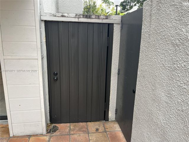 4702 SW 67th Ave O19, Miami, FL 33155