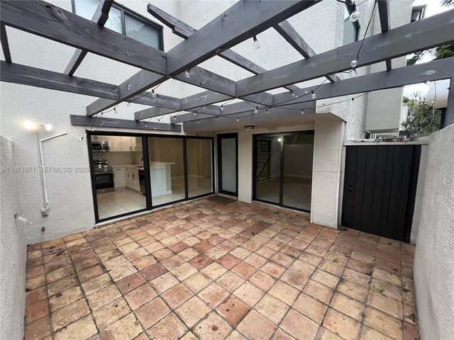 4702 SW 67th Ave O19, Miami, FL 33155