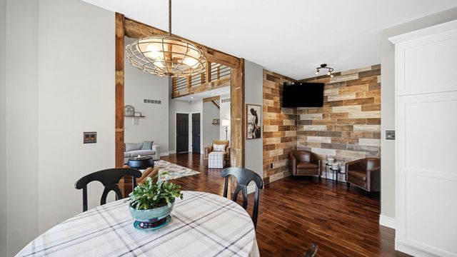 735 Pintail Lane, Hobart, IN 46342