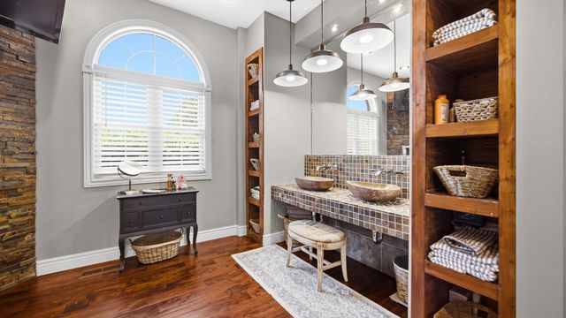 735 Pintail Lane, Hobart, IN 46342