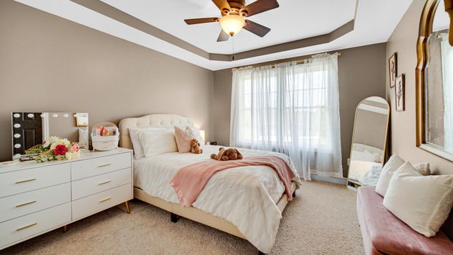 735 Pintail Lane, Hobart, IN 46342