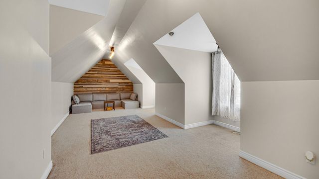 735 Pintail Lane, Hobart, IN 46342