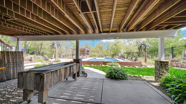 735 Pintail Lane, Hobart, IN 46342