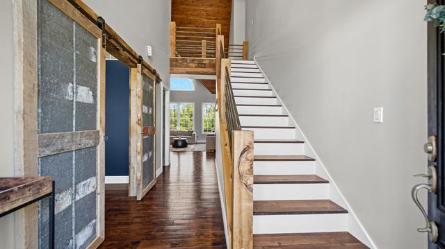 735 Pintail Lane, Hobart, IN 46342