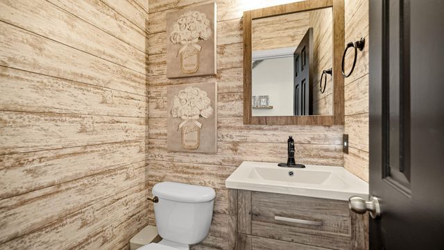735 Pintail Lane, Hobart, IN 46342