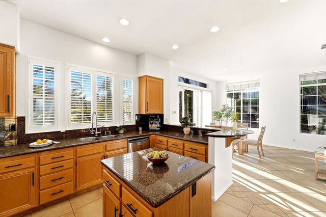 2602 Canyon Crest Drive, Escondido, CA 92027