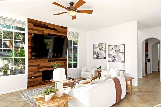 2602 Canyon Crest Drive, Escondido, CA 92027