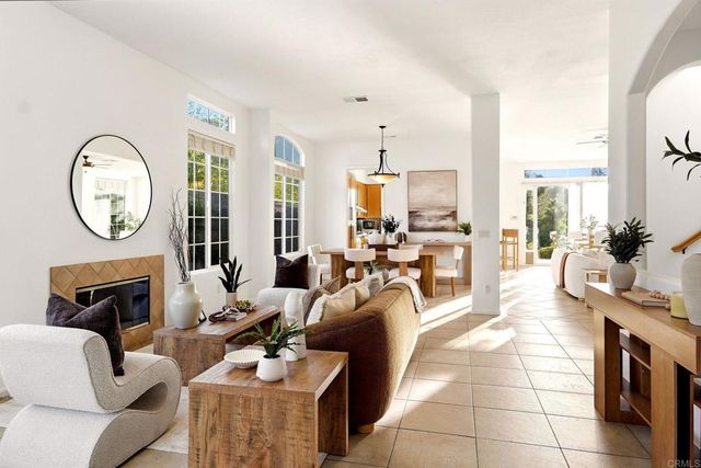 2602 Canyon Crest Drive, Escondido, CA 92027