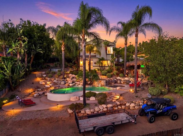 2602 Canyon Crest Drive, Escondido, CA 92027