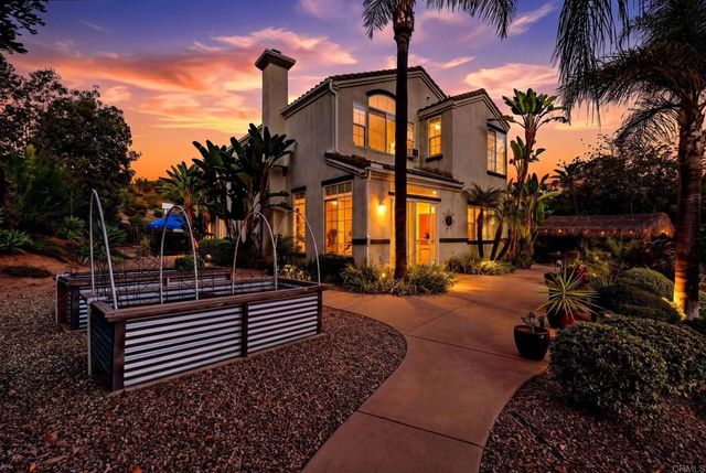 2602 Canyon Crest Drive, Escondido, CA 92027