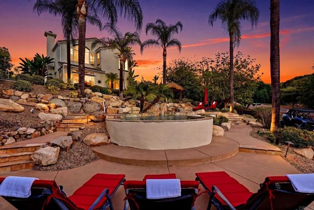 2602 Canyon Crest Drive, Escondido, CA 92027