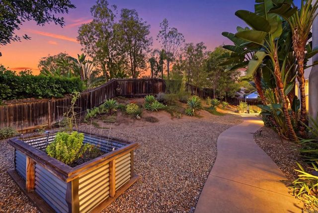 2602 Canyon Crest Drive, Escondido, CA 92027