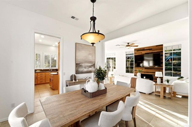 2602 Canyon Crest Drive, Escondido, CA 92027