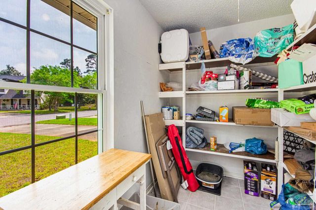 5272 Choctaw Ave, Pensacola, FL 32507