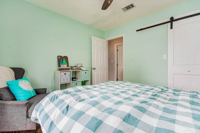 5272 Choctaw Ave, Pensacola, FL 32507