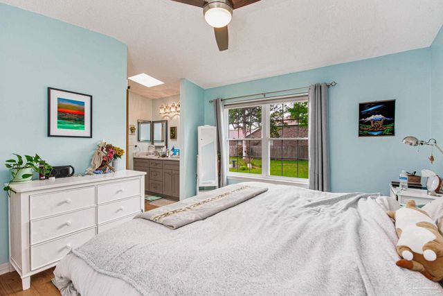 5272 Choctaw Ave, Pensacola, FL 32507