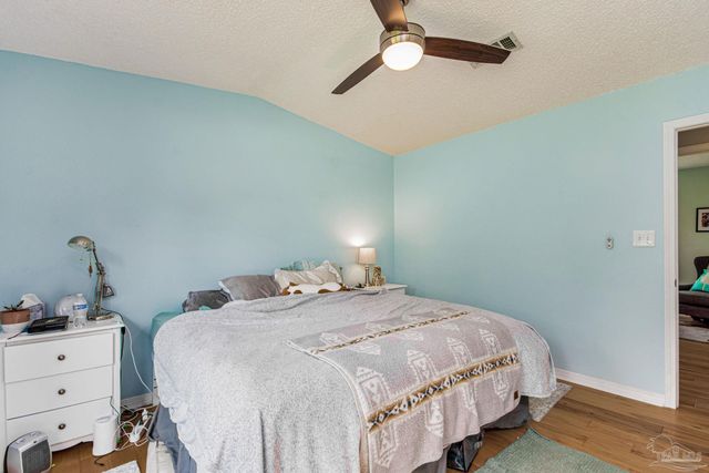 5272 Choctaw Ave, Pensacola, FL 32507