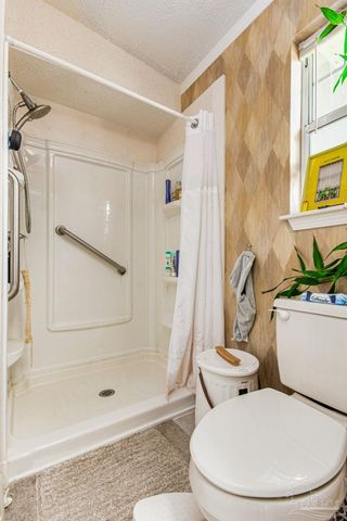 5272 Choctaw Ave, Pensacola, FL 32507