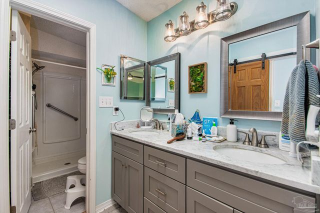 5272 Choctaw Ave, Pensacola, FL 32507