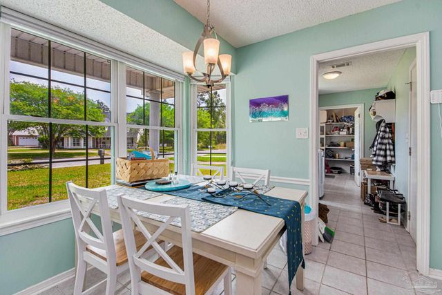 5272 Choctaw Ave, Pensacola, FL 32507