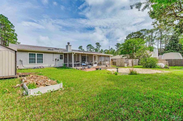 5272 Choctaw Ave, Pensacola, FL 32507