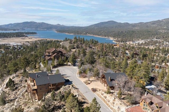 42530 Pegasus, Big Bear Lake, CA 92315