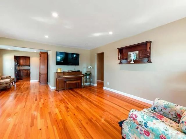 4839 Winona Avenue, San Diego, CA 92115
