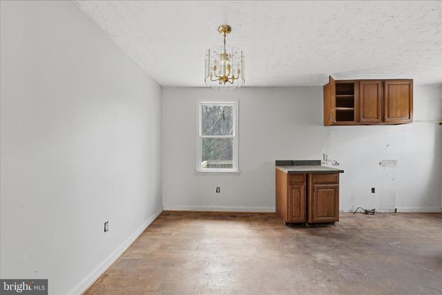 397 WHITE OAK LN, Bluemont, VA 20135