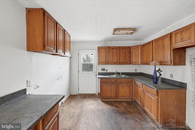397 WHITE OAK LN, Bluemont, VA 20135