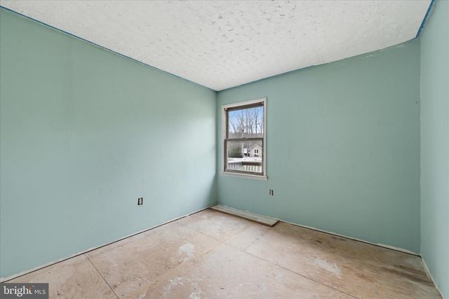 397 WHITE OAK LN, Bluemont, VA 20135
