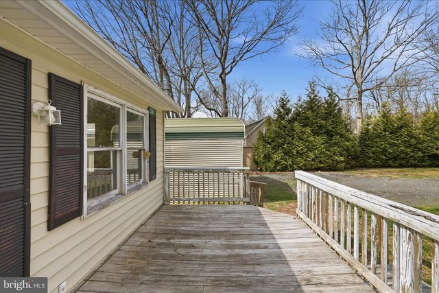 397 WHITE OAK LN, Bluemont, VA 20135