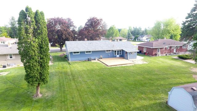 1829 E Memorial Drive, Janesville, WI 53545