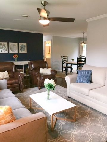 547 Harding Pl, Nashville, TN 37211