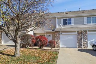 3799 Village Run Drive 202, Des Moines, IA 50317