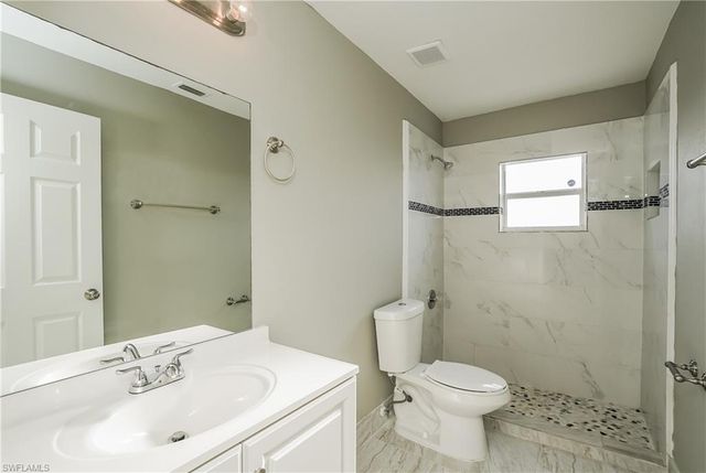 2701 36th ST SW, Lehigh Acres, FL 33976