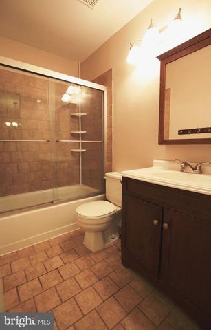 5459 TILLARY CT, Burke, VA 22015