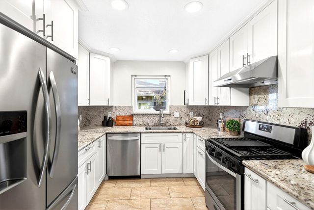 201 Flynn Avenue 16, Mountain View, CA 94043