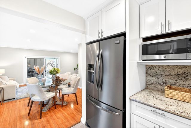 201 Flynn Avenue 16, Mountain View, CA 94043