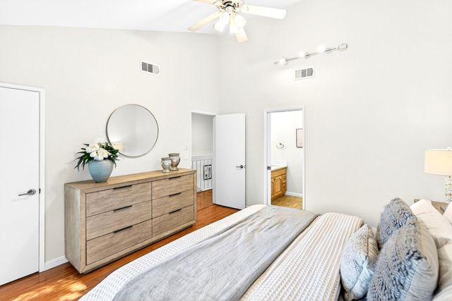 201 Flynn Avenue 16, Mountain View, CA 94043