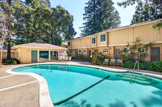 201 Flynn Avenue 16, Mountain View, CA 94043