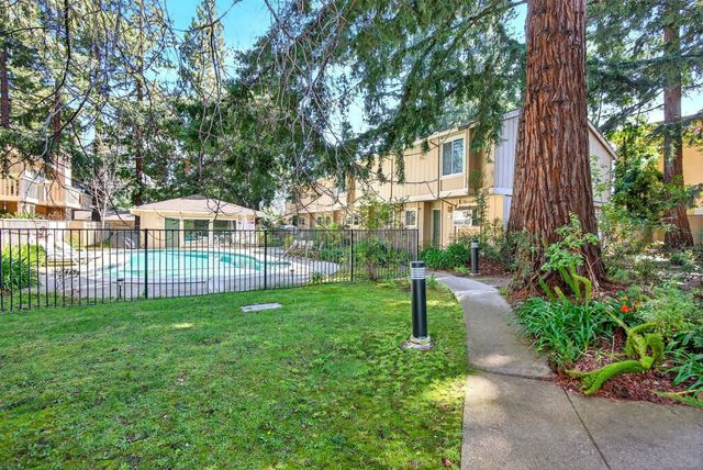 201 Flynn Avenue 16, Mountain View, CA 94043