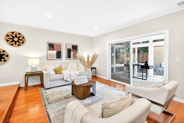 201 Flynn Avenue 16, Mountain View, CA 94043