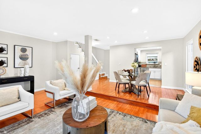 201 Flynn Avenue 16, Mountain View, CA 94043