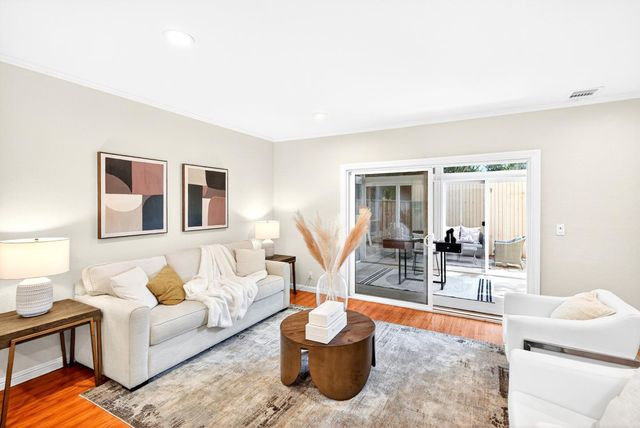 201 Flynn Avenue 16, Mountain View, CA 94043